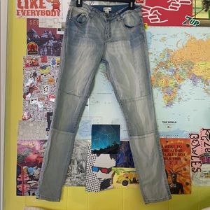 Light wash patch work Forever 21 jeans!